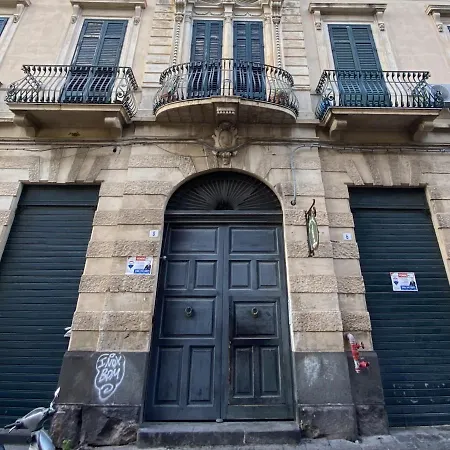 Apartment Terrazza Sul Castello Ursino By Wonderful Italy Catania